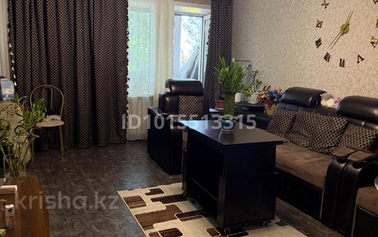 2-комнатная квартира · 44 м² · 3/3 этаж, Майкудук, Белинского 11 за 15 млн ₸ в Караганде, Алихана Бокейханова р-н — фото 2