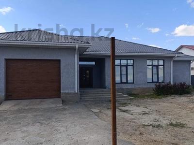 Отдельный дом · 4 комнаты · 262.9 м² · 832 сот., мкр Самал, 10 5 за ~ 62.5 млн ₸ в Атырау