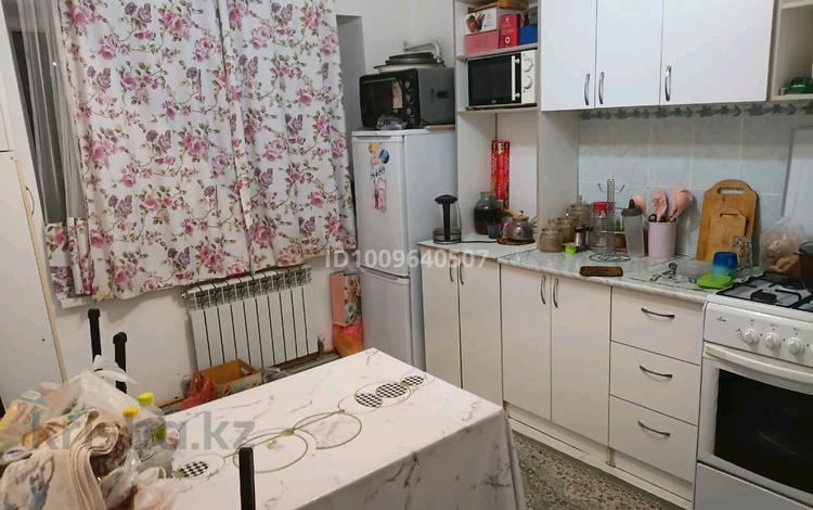 2-комнатная квартира · 56 м² · 2/4 этаж, Алибекова 6 — Центр за 13 млн 〒 в Каргалы (п. Фабричный) — фото 2