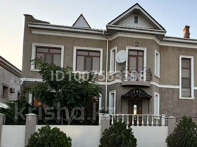 Часть дома · 5 комнат · 350 м², 30-й мкр — Вдоль дороги за 1.6 млн 〒 в Актау
