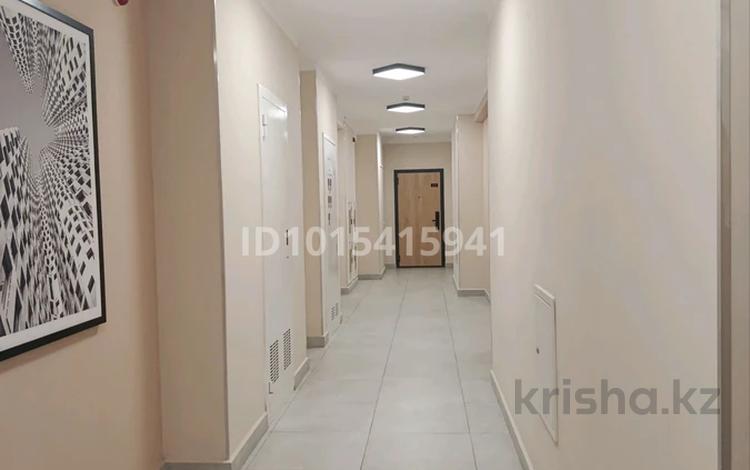 3-комнатная квартира · 79 м² · 9/12 этаж, Хусейн Бен Талал за 70 млн ₸ в Астане, Есильский р-н — фото 2