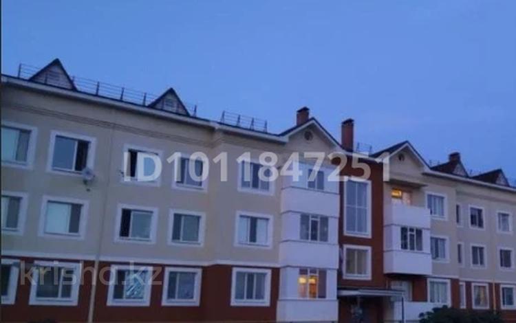 2-бөлмелі пәтер · 56.5 м² · 3/3 қабат, Нур Актобе 57k, бағасы: 15 млн ₸ — фото 2