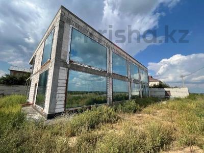 Отдельный дом · 10 комнат · 1100 м² · 3 сот., Набережная 56/8 за 250 млн 〒 в Костанае