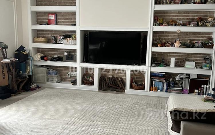 3-бөлмелі пәтер · 120.9 м² · 5/12 қабат, мкр Самал-2 58, бағасы: 125 млн ₸ в Алматы, Медеуский р-н — фото 2