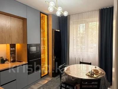 3-бөлмелі пәтер · 70 м² · 1/9 қабат, Алмагүл ш/а., Жарокова, бағасы: 66 млн ₸ в Алматы, Бостандыкский р-н