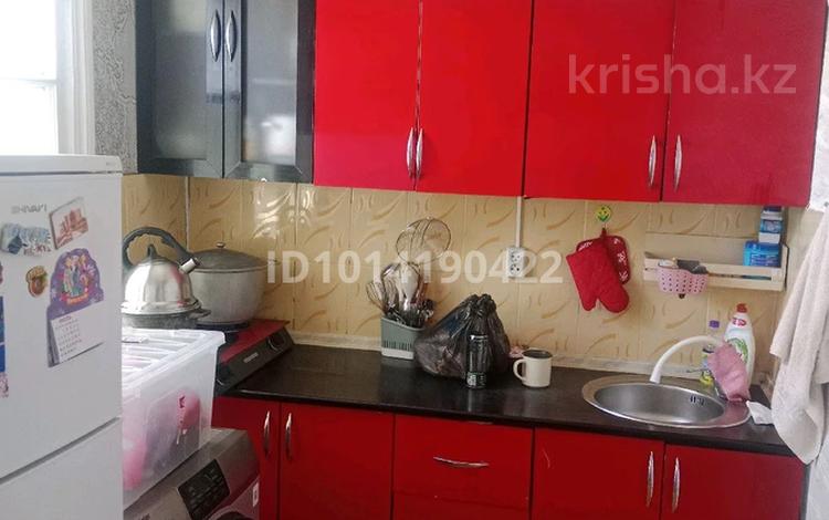 2-комнатная квартира · 41 м² · 2/2 этаж, мкр Жансая, шымкенская 11 — зелёный Кавер за 7.5 млн ₸ в Таразе — фото 2