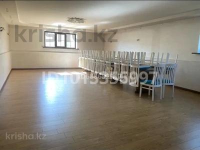 Отдельный дом · 7 комнат · 356 м² · 8 сот., мкр Ынтымак за 800 000 ₸ в Алатау