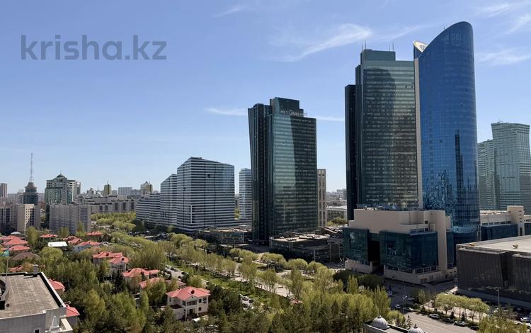 4-комнатная квартира · 167 м² · 16/21 этаж, Конаева 5 за 190 млн ₸ в Астане, Есильский р-н — фото 8