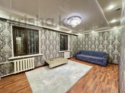 3-комнатная квартира · 80 м² · 4/5 этаж, мкр Айнабулак-3 112 за 290 000 ₸ в Алматы, Жетысуский р-н
