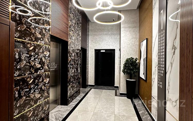 2-бөлмелі пәтер · 60 м² · 13/17 қабат, Толе би 185А — Ауэзова, бағасы: 350 000 ₸ в Алматы, Алмалинский р-н — фото 2
