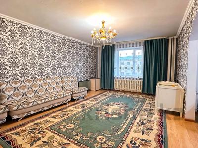 3-бөлмелі пәтер, 90 м², 4/5 қабат, каратал 63, бағасы: 32 млн 〒 в Талдыкоргане, Каратал