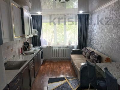 4-комнатная квартира · 80 м² · 3/5 этаж, Майкудук, Майкудук, 16й микрорайон 49 за 19.5 млн ₸ в Караганде, Алихана Бокейханова р-н