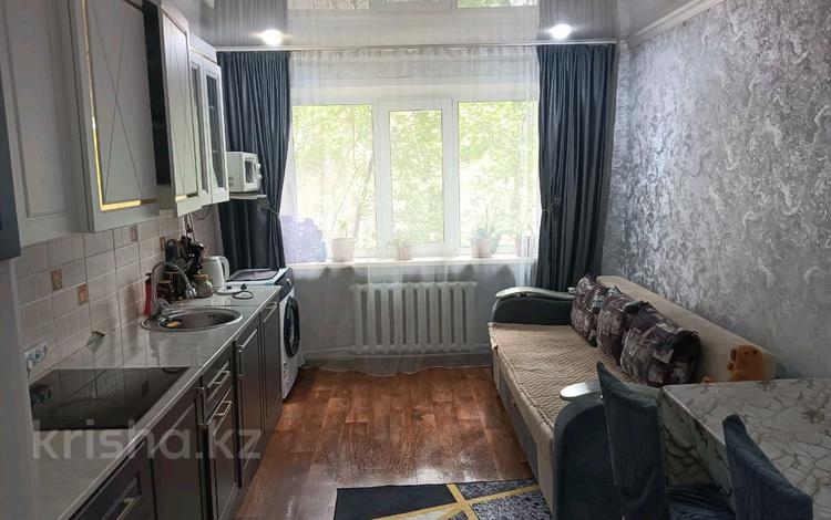4-комнатная квартира · 80 м² · 3/5 этаж, Майкудук, Майкудук, 16й микрорайон 49 за 19.5 млн ₸ в Караганде, Алихана Бокейханова р-н — фото 2