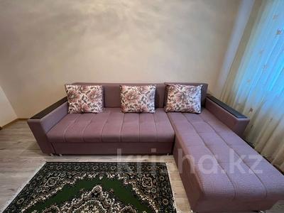 2-бөлмелі пәтер, 65 м², 3/6 қабат ай сайын, Бараева 21, бағасы: 250 000 〒 в Астане, р-н Байконур