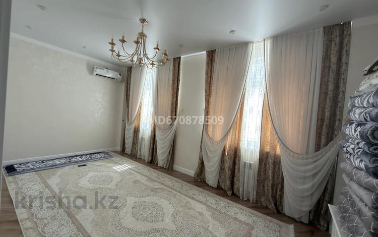 3-бөлмелі пәтер · 90 м² · 10/14 қабат, 16-ш/а. 70/1, бағасы: 35 млн ₸ в Актау, 16-й мкр  — фото 24