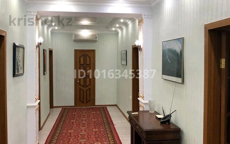 4-комнатная квартира · 120 м² · 1/3 этаж, Хакимова 1 за 350 000 ₸ в Атырау — фото 2