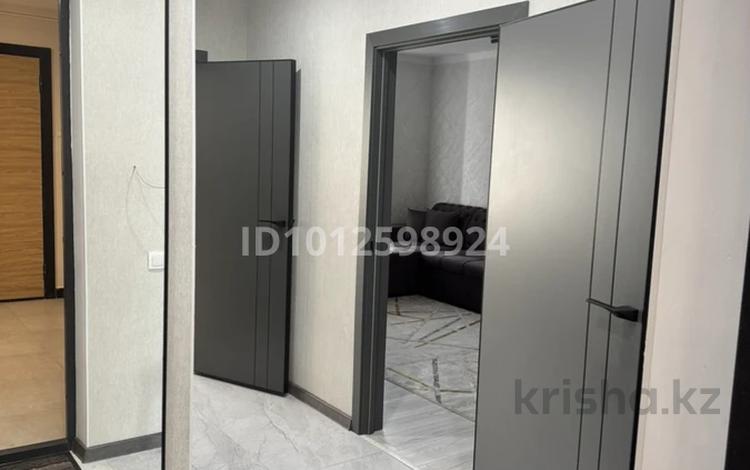 1-комнатная квартира · 51 м² · 2/12 этаж, мкр Нурсат 2, Назарбекова — Шаяхметов за 280 000 ₸ в Шымкенте, Каратауский р-н — фото 2