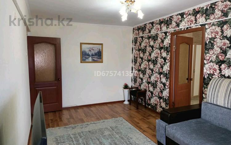 2-комнатная квартира, 64 м², 3/9 этаж посуточно, Авангард 4 мкр 9 за 8 000 〒 в Атырау — фото 25