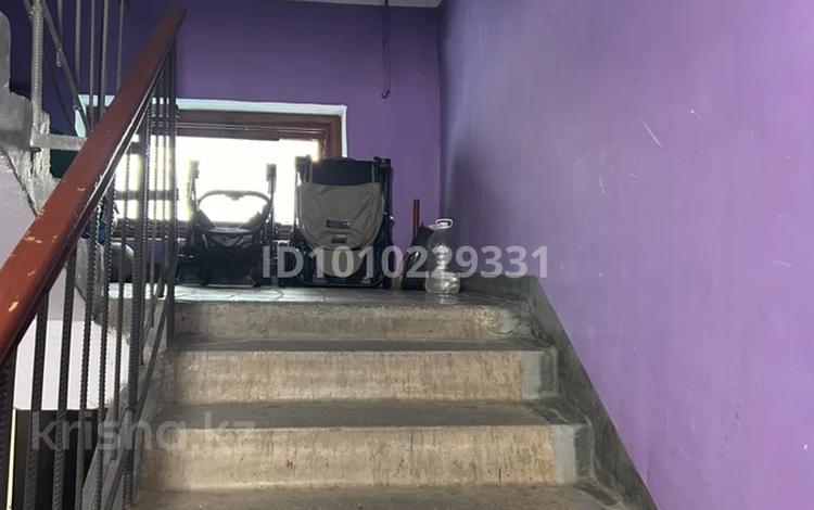 1-бөлмелі пәтер · 39 м² · 2/5 қабат, Қонаев ш/а. 49 — 44 школы, бағасы: 14.5 млн ₸ в Уральске, мкр Кунаева — фото 2