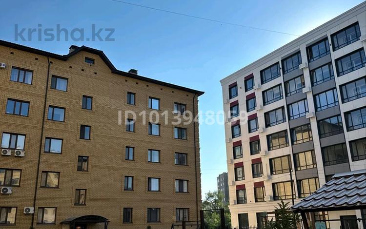 2-комнатная квартира · 64 м² · 4/5 этаж, Каркаралинская 17 — ТРЦ Абай за 29 млн ₸ в Семее — фото 2