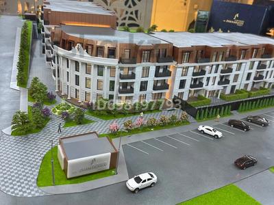 2-комнатная квартира · 76 м² · 3/4 этаж, Жамакаева 254/4 за 80 млн 〒 в Алматы, Медеуский р-н