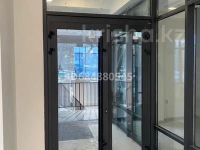 Свободное назначение, офисы, магазины и бутики, склады, салоны красоты, медцентры и аптеки, образование, развлечения · 27 м² за 17.5 млн 〒 в Алматы, Алмалинский р-н