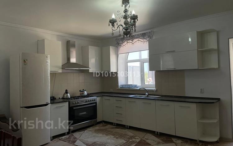 Жеке үй · 4 бөлме · 100 м² · 8 жүзд., Пмк 66, Көксу саяжайы 2 — Президент паркі, аэропортқа барар жолдың бойында, бағасы: 150 000 ₸ в  — фото 2