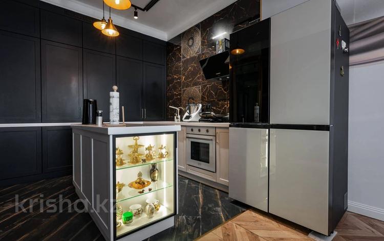 3-комнатная квартира · 121 м² · 6/22 этаж, Наркескен 1 — Уникальная квартира за 155 млн ₸ в Астане, Есильский р-н — фото 2