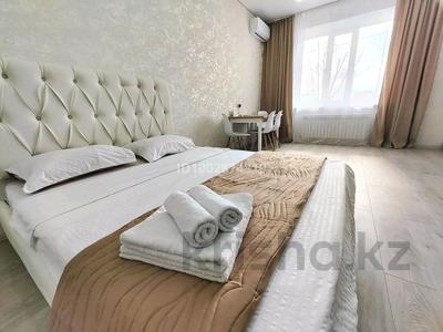 Аренда квартир по часам в Павлодарской обл.: 1-комнатная квартира · 34 м² · 3 этаж, Луначарского 49 — Квазар за 3 000 〒 1-комнатная квартира · 34 м² · 3 этаж, Луначарского 49 — Квазар за 3 000 〒 в Павлодаре