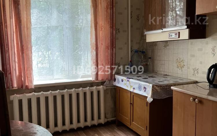 2-комнатная квартира, 55 м², 1/9 этаж помесячно, мкр Юго-Восток, Мкр Гульдер 1