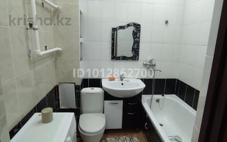 1-бөлмелі пәтер · 50 м² · 5/5 қабат, мкр. Зачаганск пгт 81/1, бағасы: 120 000 ₸ в Уральске — фото 2