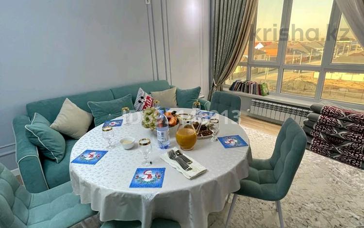 2-комнатная квартира · 70 м² · 3/5 этаж, мкр Нурсая, улица Абиша Кекилбайулы 60а за 16 000 〒 в Атырау — фото 6