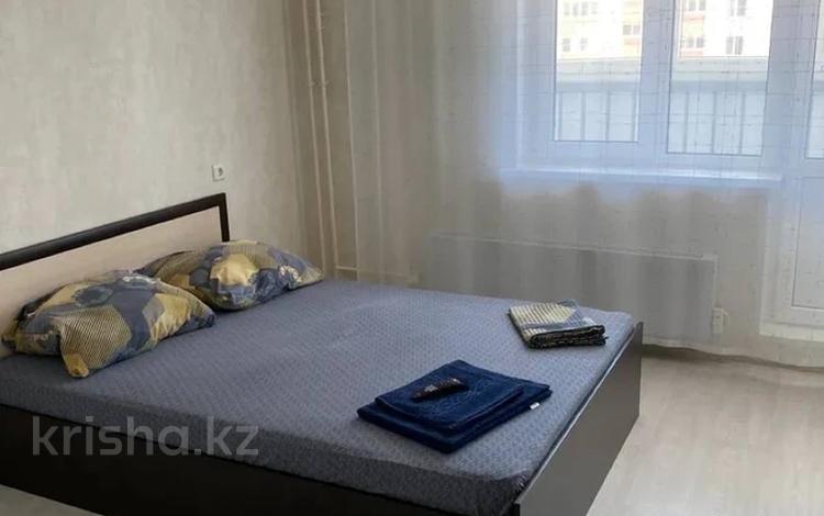 1-бөлмелі пәтер, 28 м², 6/10 қабат тәулік бойы, Райымбека 483 — Саина, бағасы: 15 000 〒 в Алматы, Алатауский р-н — фото 2