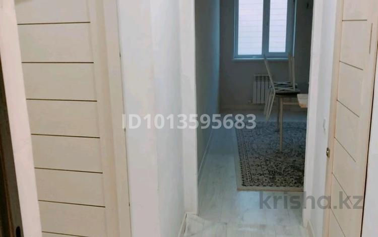 1-комнатная квартира · 42 м² · 3/5 этаж, мкр Самал, Мкрн Самал за 150 000 ₸ в Атырау — фото 2