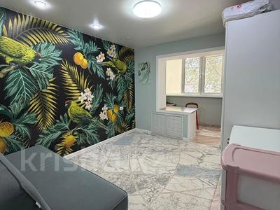 3-комнатная квартира · 70 м² · 1/5 этаж, Авангард 4 19 за 24 млн ₸ в Атырау, мкр Авангард-4