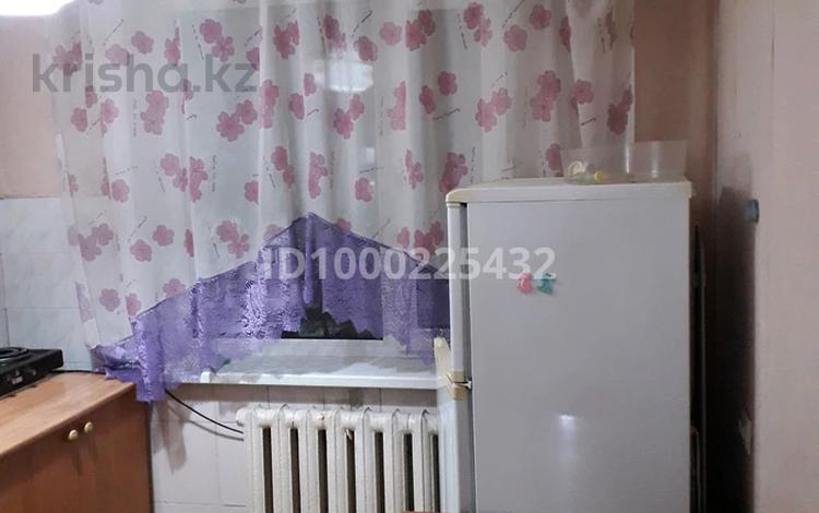 2-комнатная квартира · 46 м² · 5/5 этаж, Пришахтинск, Пришахтинск, 22й микрорайон 12 — Не далеко 32 школа. за 9 млн 〒 в Караганде, Алихана Бокейханова р-н — фото 2