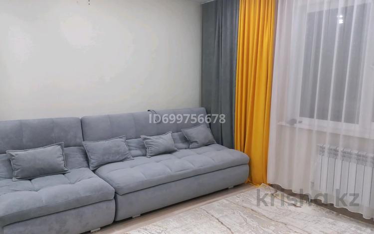 2-комнатная квартира · 56 м² · 13/16 этаж, Сатпаева 55/12 — Возле Драм театра за 230 000 ₸ в Усть-Каменогорске — фото 2