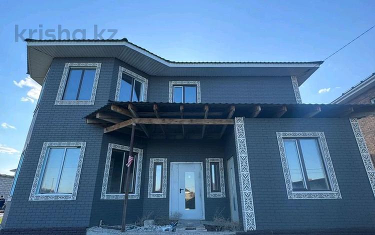 Отдельный дом · 8 комнат · 252 м² · 12 сот., Абылайхана 188 за 35 млн 〒 в Косшы — фото 2