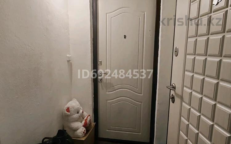 3-комнатная квартира · 65 м² · 5/9 этаж, Майкудук, Майкудук, 11а микрорайон 26 — Возле парка майкудука за 19 млн 〒 в Караганде, Алихана Бокейханова р-н — фото 2