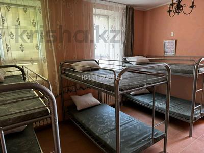 2 бөлме · 17 м² · 2/2 қабат, Шакарима 99а, бағасы: 3 500 ₸ в Усть-Каменогорске, Ульбинский