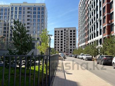 2-комнатная квартира · 70.02 м² · 2/12 этаж, по ул. Ханов Керея и Жанибека, напротив Президентского парка 48 — БЕЗ КОМИССИИ за ~ 49.8 млн ₸ в Астане, Есильский р-н