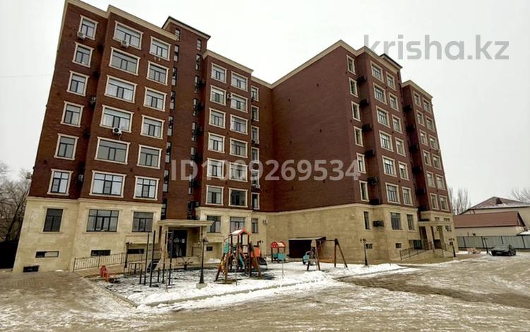 Свободное назначение · 334 м² за 300 000 ₸ в Атырау, мкр Жилгородок — фото 8