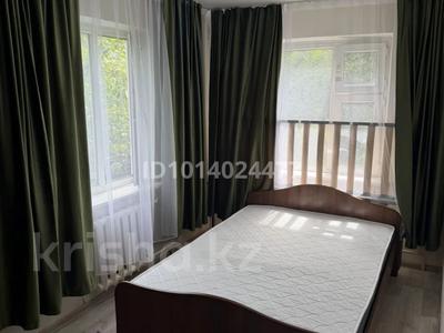 2-комнатная квартира · 78 м² · 5/5 этаж, мкр №6 4 за 250 000 ₸ в Алматы, Ауэзовский р-н