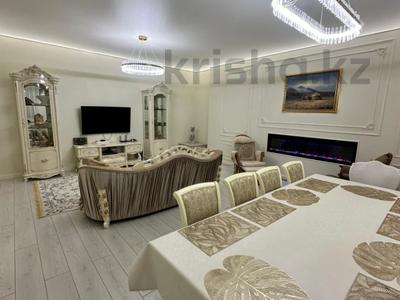 5-комнатная квартира · 221 м² · 5/6 этаж, Сатпаева 39а за 70 млн ₸ в Атырау