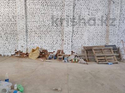 Еркін, дүкендер мен бутиктер, қоймалар · 100 м², бағасы: 150 000 ₸ в Таразе