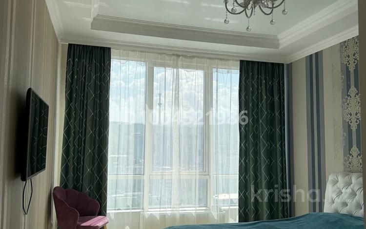 2-комнатная квартира · 62 м² · 19/33 этаж, проспект Аль-Фараби 9 корпус5Г за 520 000 ₸ в Алматы, Медеуский р-н — фото 9