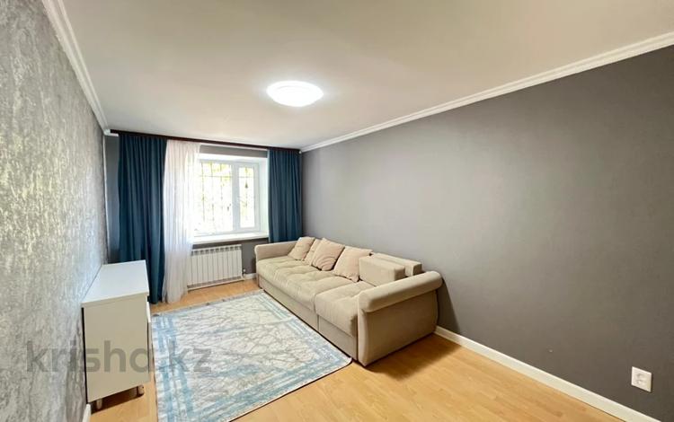 3-бөлмелі пәтер · 57.4 м² · 1/5 қабат, Жаңа қала ш/а., Комиссарова, бағасы: 24.8 млн ₸ в Караганде, Казыбек би р-н — фото 2