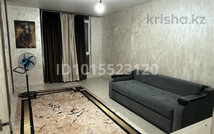 2-бөлмелі пәтер · 72 м² · 3/10 қабат, Шұғыла ш/а. 340/35 - 340/35 к17 — Алатауский трасса рядом Абая, бағасы: 300 000 ₸ в Алматы, Наурызбайский р-н — фото 2