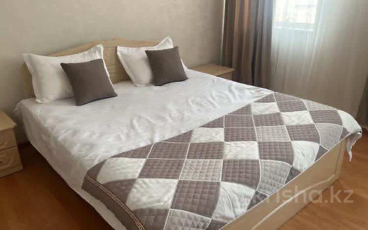 2-бөлмелі пәтер · 100 м² · 19/30 қабат, Аль-Фараби 7, бағасы: 30 000 ₸ в Алматы — фото 2