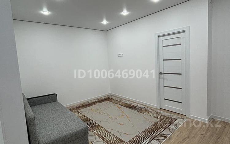 2-бөлмелі пәтер · 42.8 м² · 4/10 қабат, мкр Шугыла, Жунисова, бағасы: 250 000 ₸ в Алматы, Наурызбайский р-н — фото 2